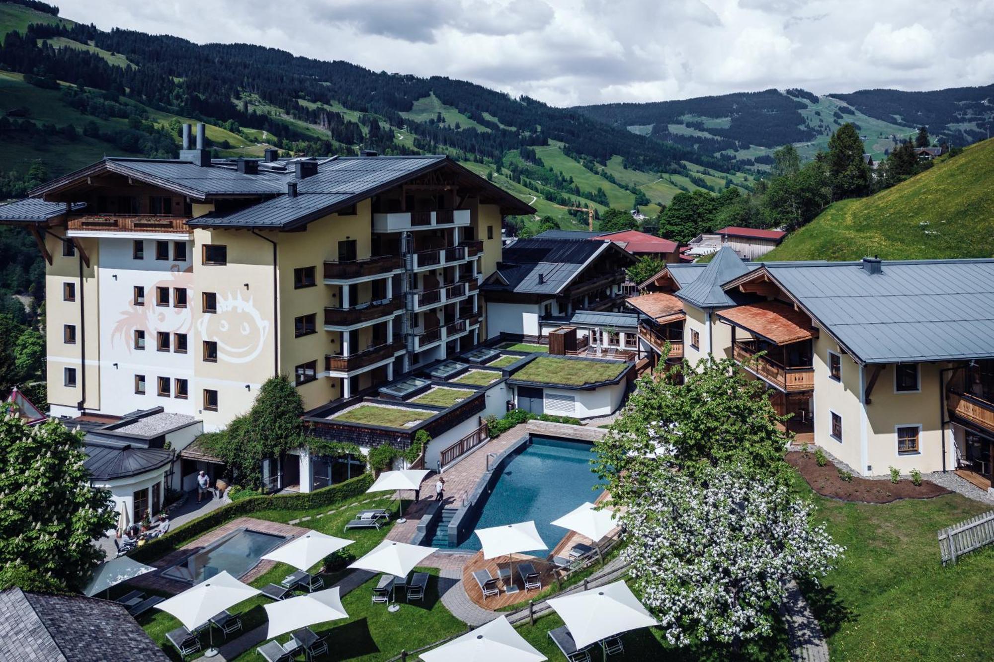 Familienresort Ellmauhof ซาลบาคฮินเทอร์เกลมม์ ภายนอก รูปภาพ